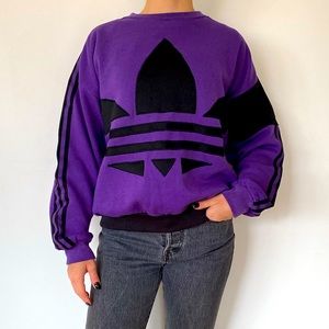 Vintage adidas crewneck sweater